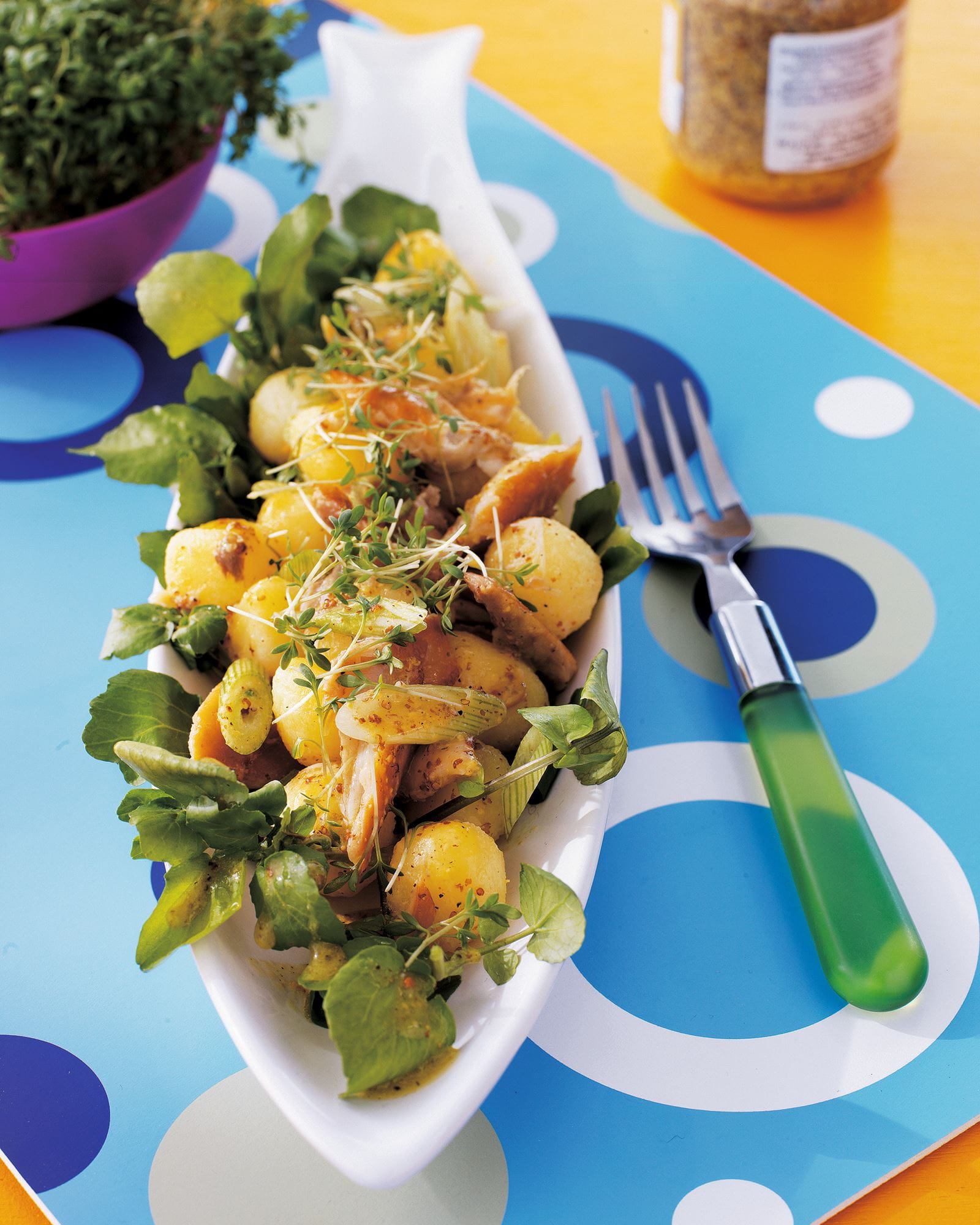 recipe image Aardappelsalade met waterkers, gerookte makreel en mosterddressing