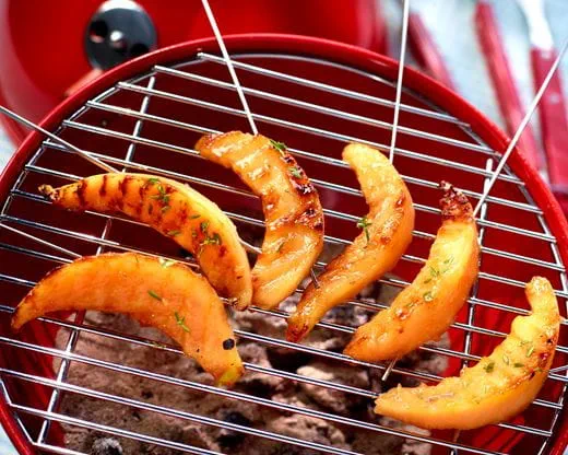 recipe image Gekarameliseerde meloensticks met honingmarinade