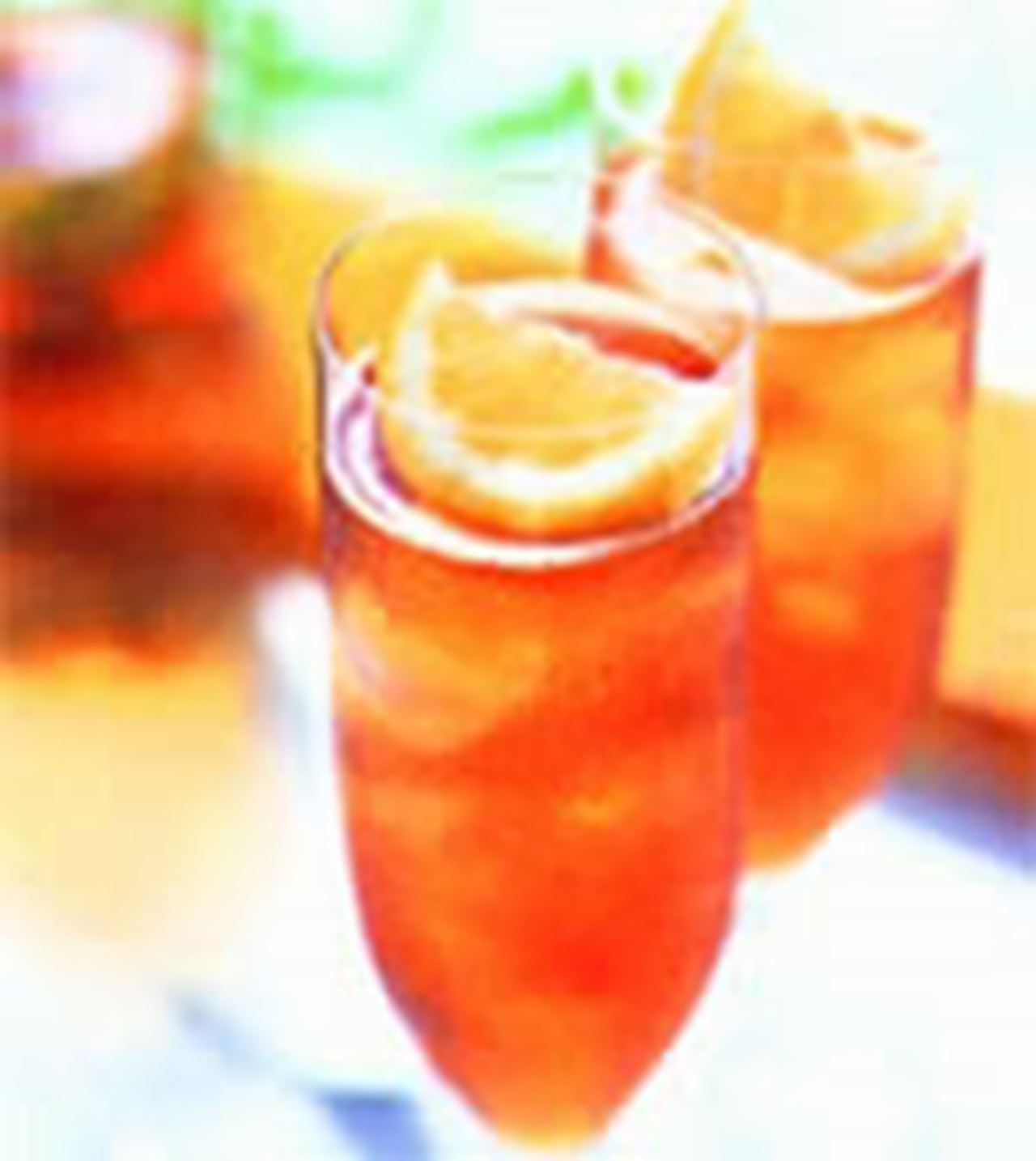 recipe image Sparkling Peach Tea