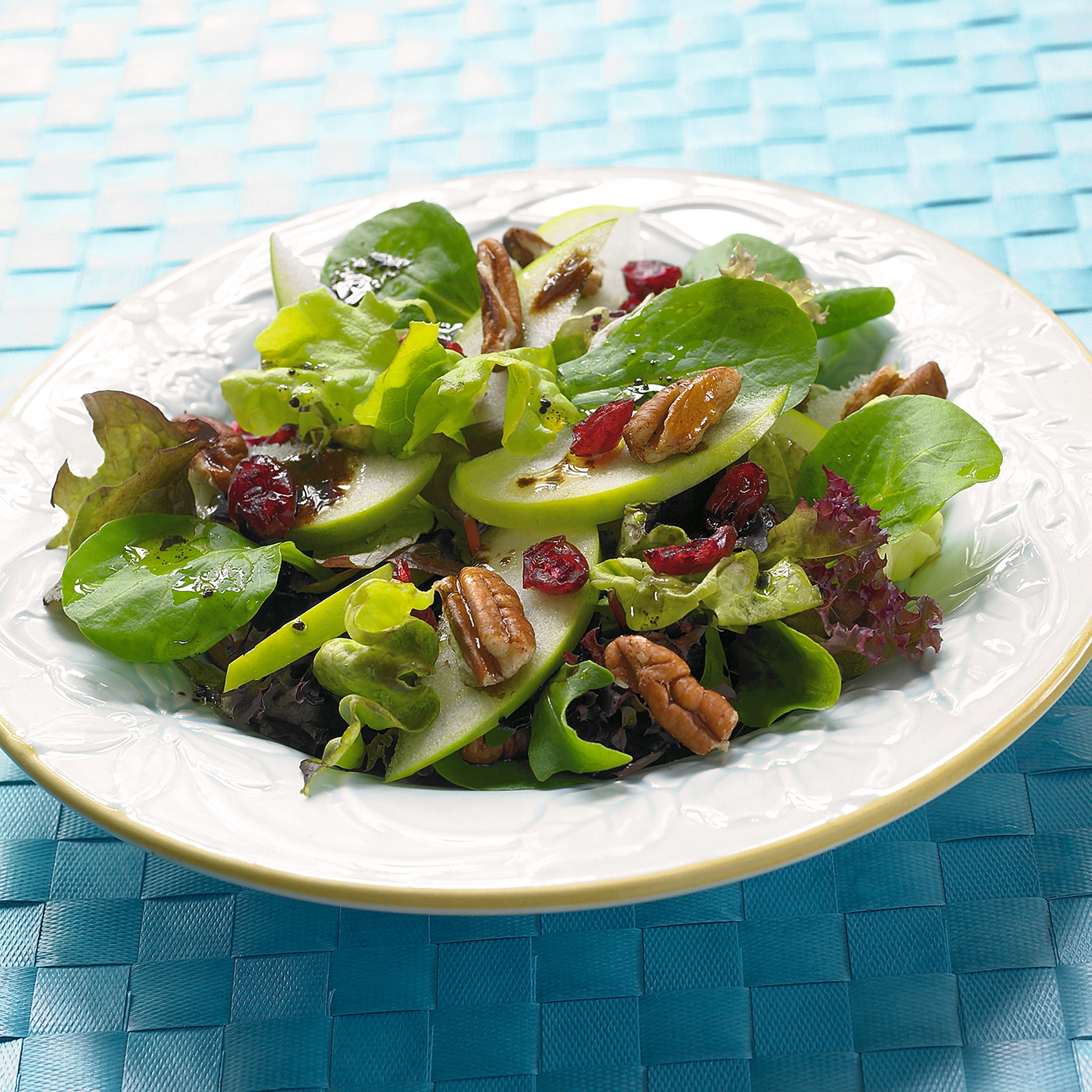 recipe image Salade met appel en veenbessen