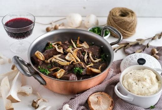 recipe image Hertenstoofvlees met knolselderpuree