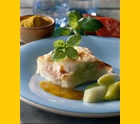 recipe image Krokant kabeljauwgebakje met tomaat en basilicum met kerriesaus