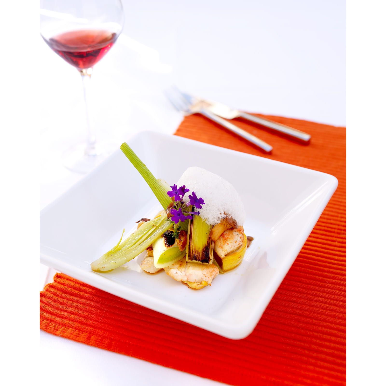 recipe image Parelhoen met fijne groenten, citroen en look