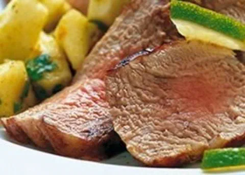 recipe image Varkenshaasje met een chutney van krokante appeltjes en kerrie