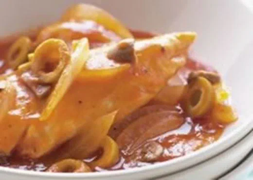 recipe image Kip met tomaten en groene olijven