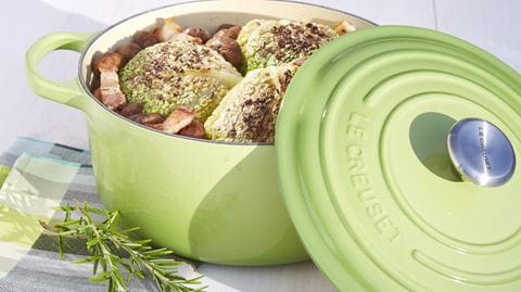 recipe image Gevulde kooltjes met spekjes en kastanjes