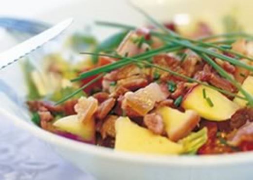 recipe image Gemengd slaatje met appeltjes en spek