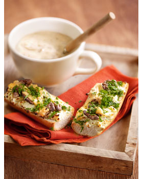 recipe image Heerlijke Bospaddenstoelensoep