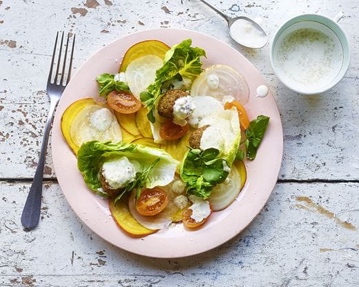 recipe image Falafel en bietjes met tahinidressing